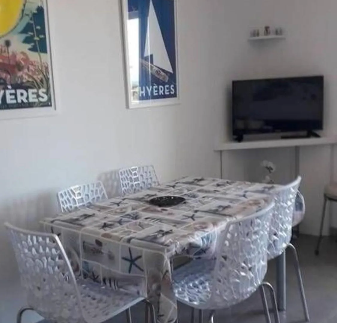 Appartement Vue Mer 耶尔 公寓