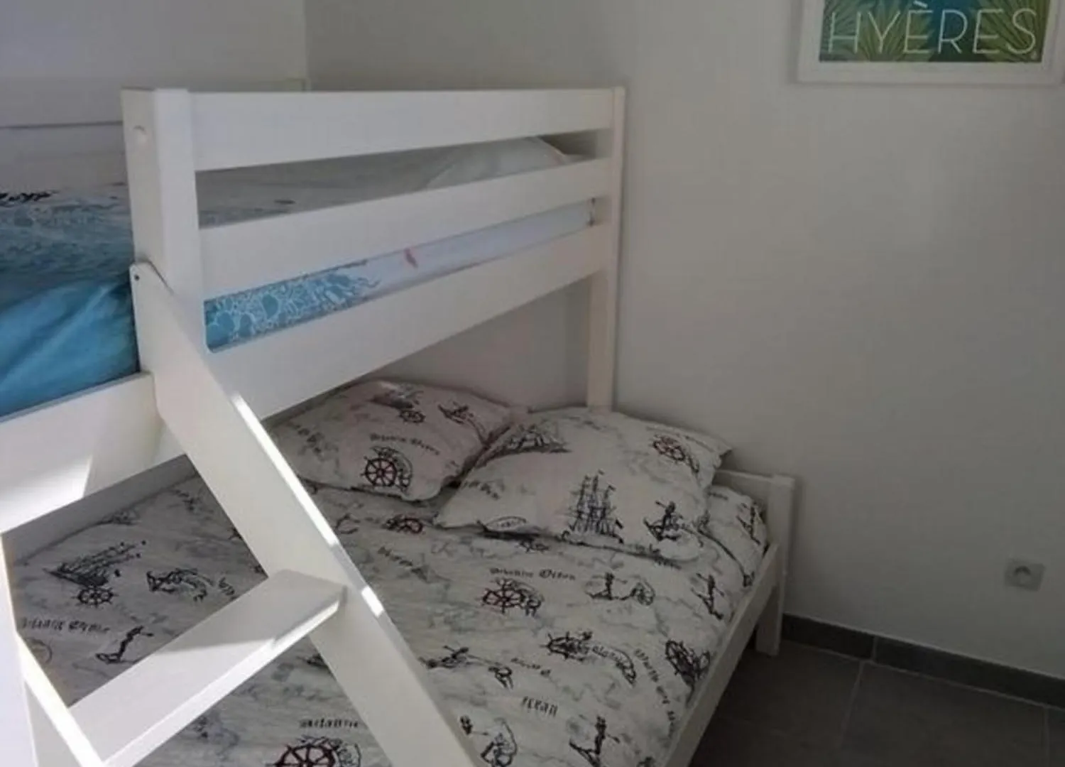 Appartement Vue Mer 耶尔 0*,